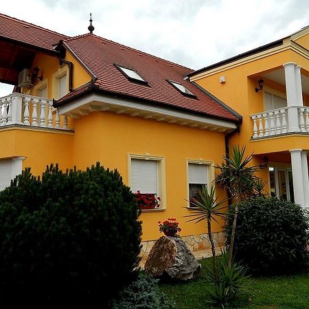Georgina Apartman Harkany Luaran gambar