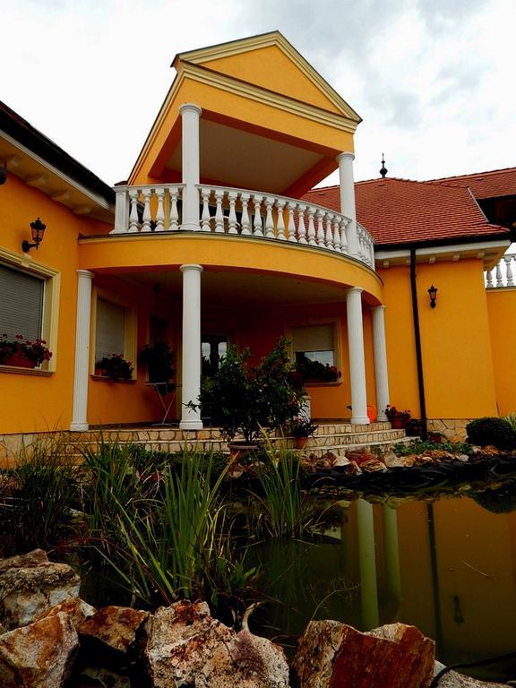 Georgina Apartman Harkany Luaran gambar